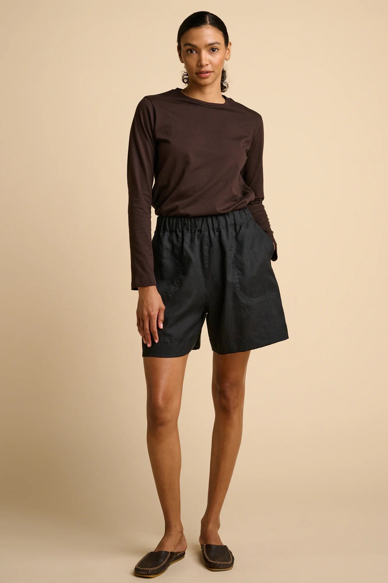Patsy Pull Up Shorts - Black Linen